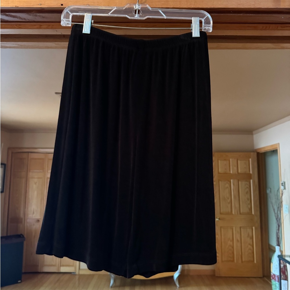 Chico's Black A-Line Knee-Length Skort